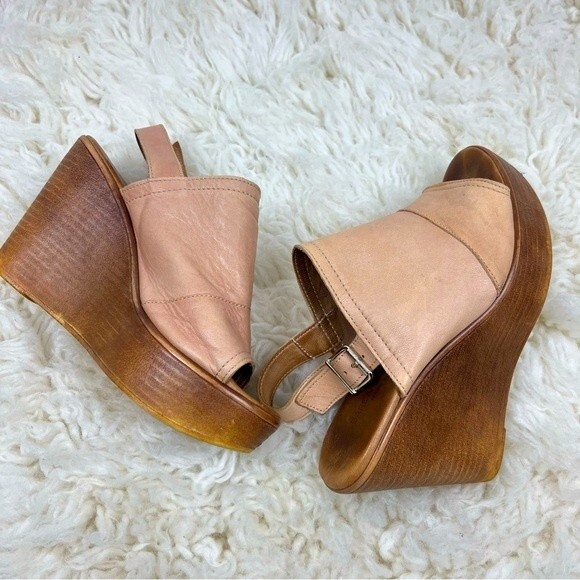Barbara Barbieri Wedge Sandal - Picture 1 of 10